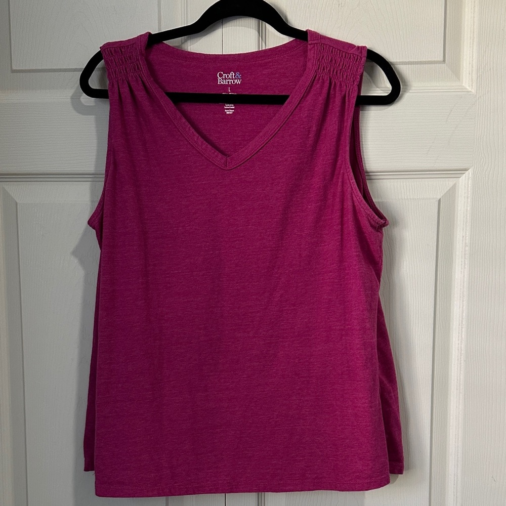 croft & barrow Women's Magenta V-Neck Tank Top